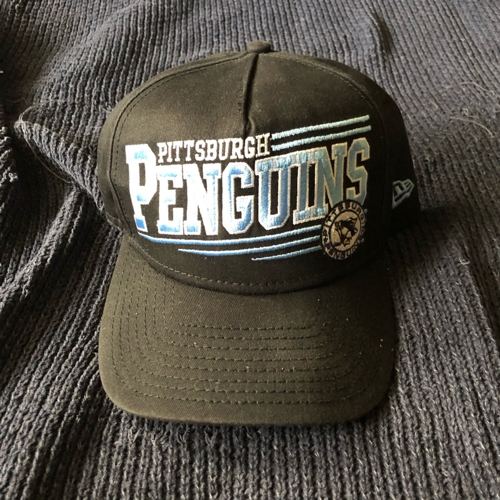 New Era Pittsburgh Penguins Black Hat with Light Blue & White Logo